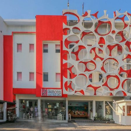 Oyo 1489 Simona Hotel Kerobokan  Ngoại thất bức ảnh