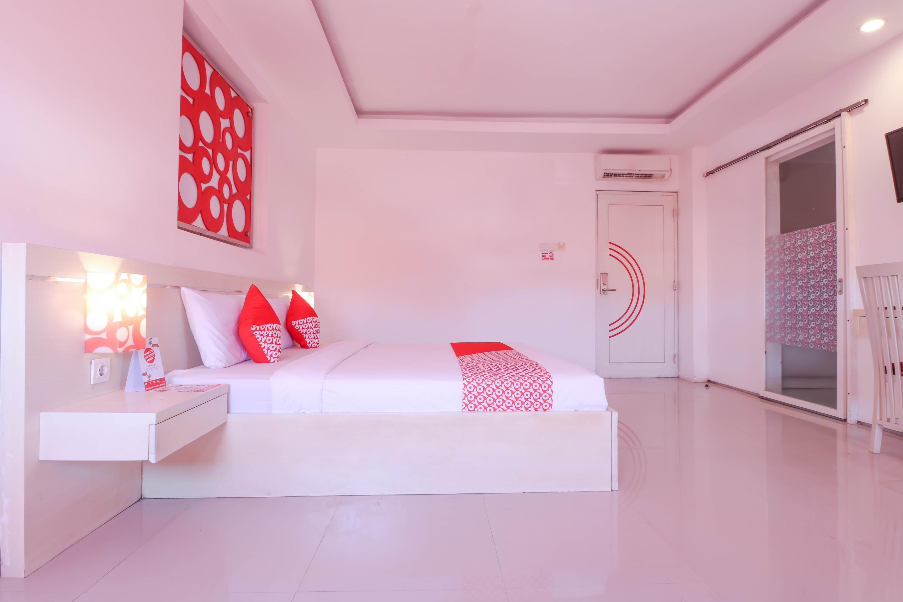 Oyo 1489 Simona Hotel Kerobokan  Ngoại thất bức ảnh