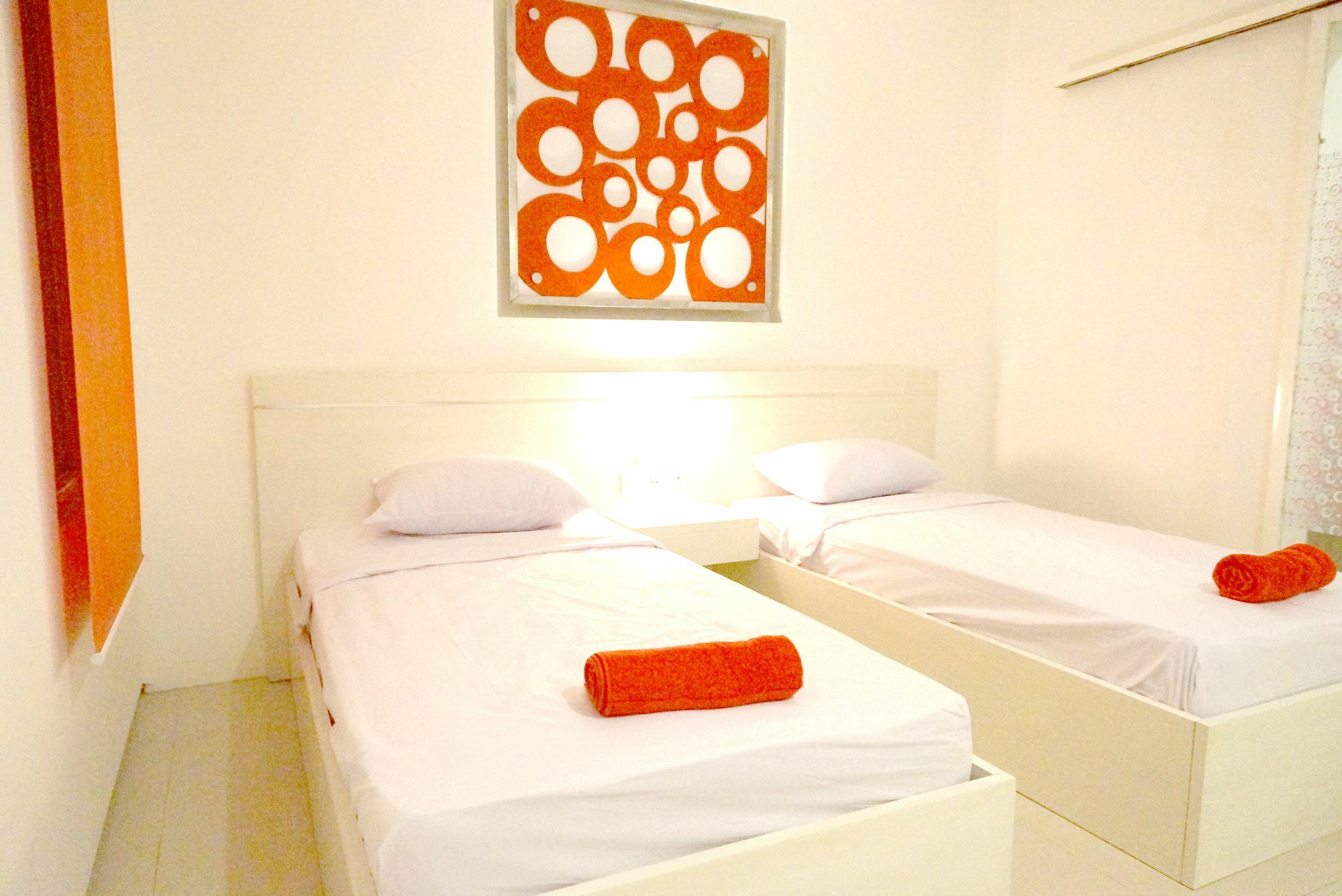 Oyo 1489 Simona Hotel Kerobokan  Ngoại thất bức ảnh