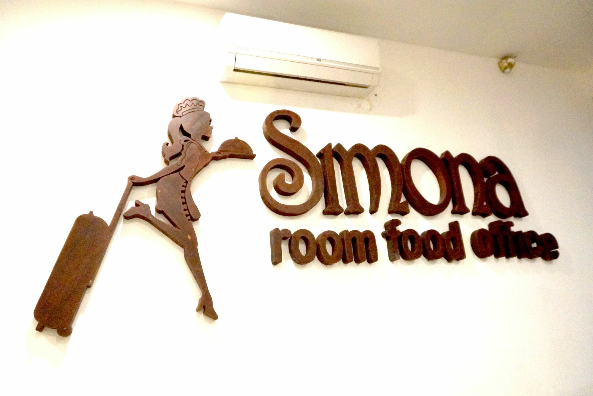 Oyo 1489 Simona Hotel Kerobokan  Ngoại thất bức ảnh