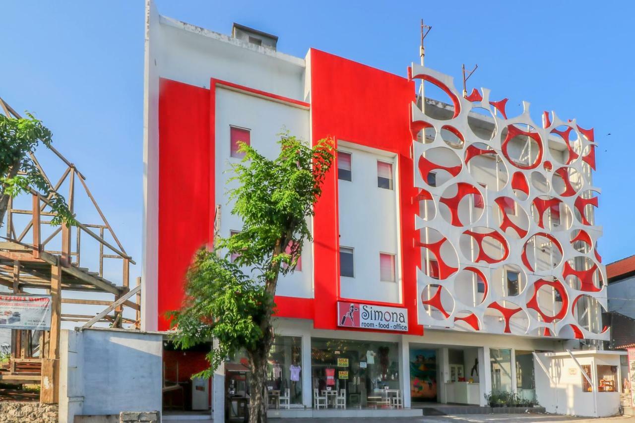 Oyo 1489 Simona Hotel Kerobokan  Ngoại thất bức ảnh
