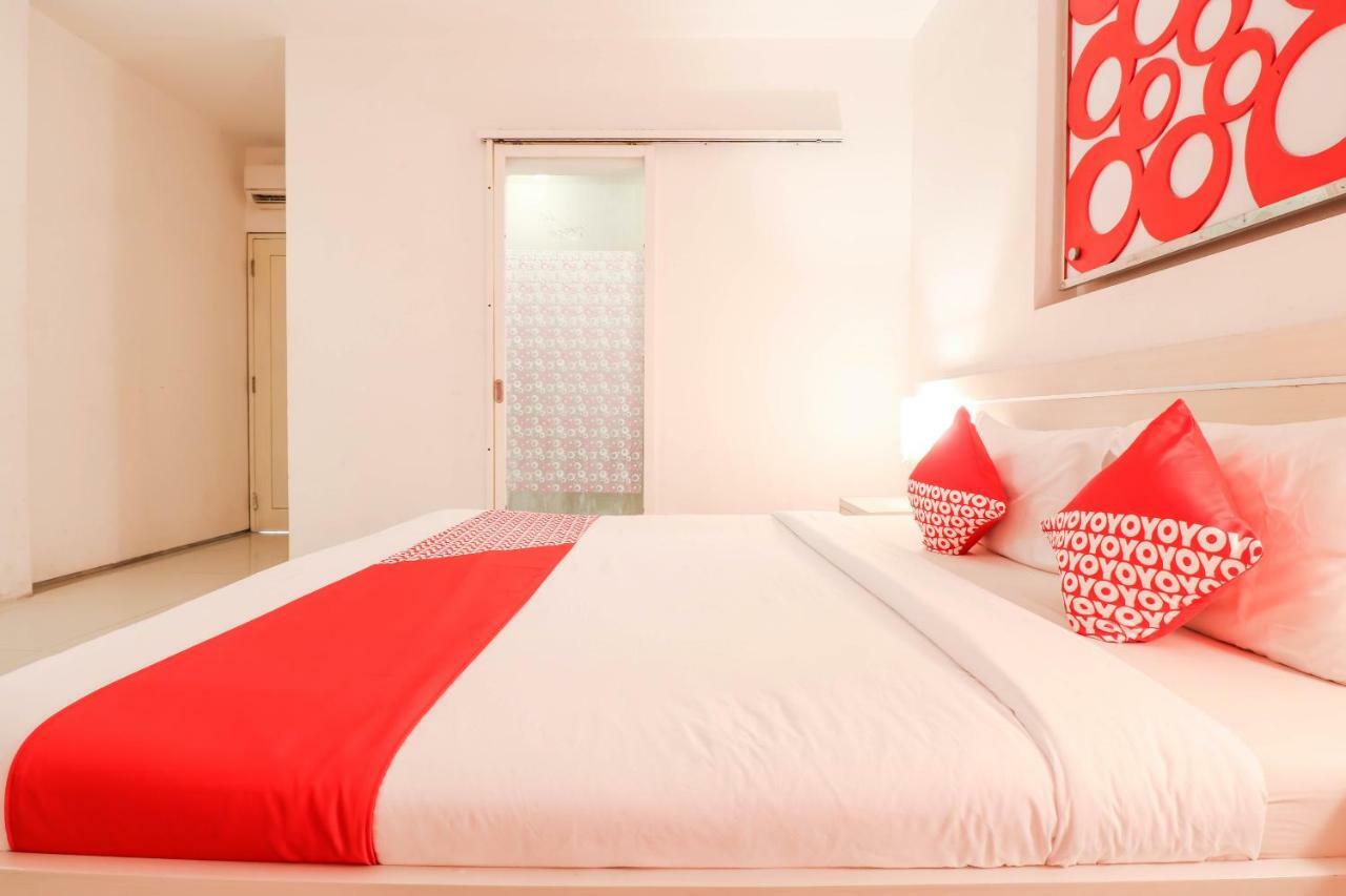 Oyo 1489 Simona Hotel Kerobokan  Ngoại thất bức ảnh