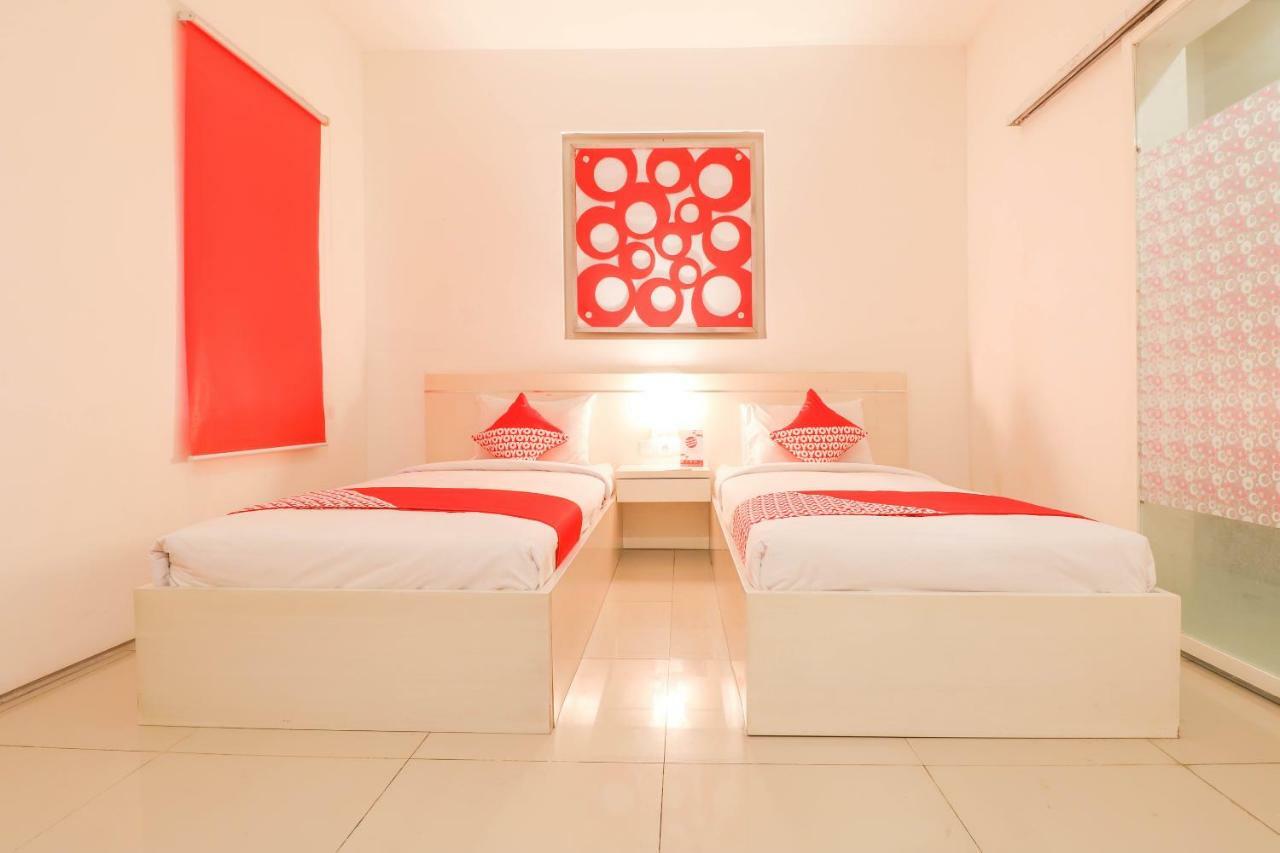Oyo 1489 Simona Hotel Kerobokan  Ngoại thất bức ảnh